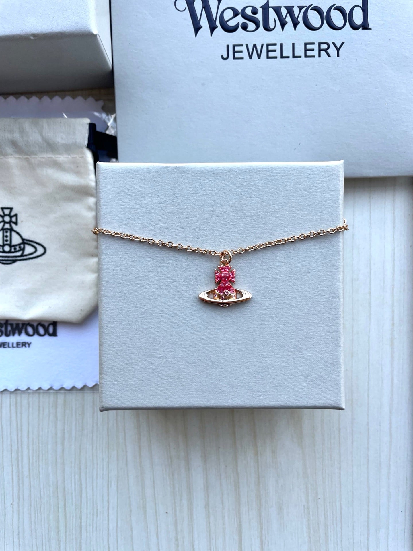 Vivienne Westwood "Planet" Full-Rhinestone Clavicle Necklace