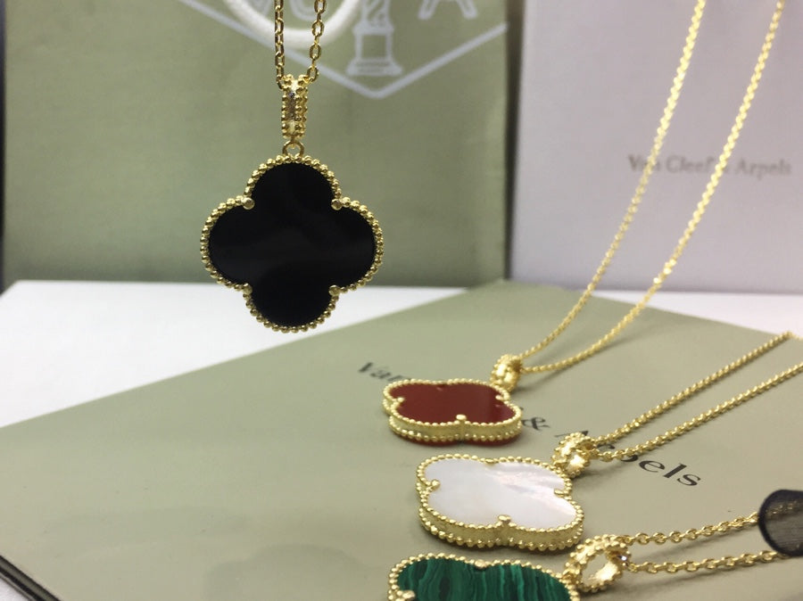 VAN CLEEF & ARPELS Four-Leaf Clover Long Necklace