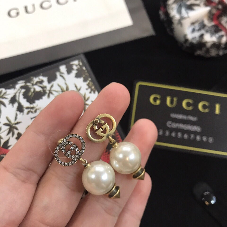 GUCCI P65 Pearl Earrings