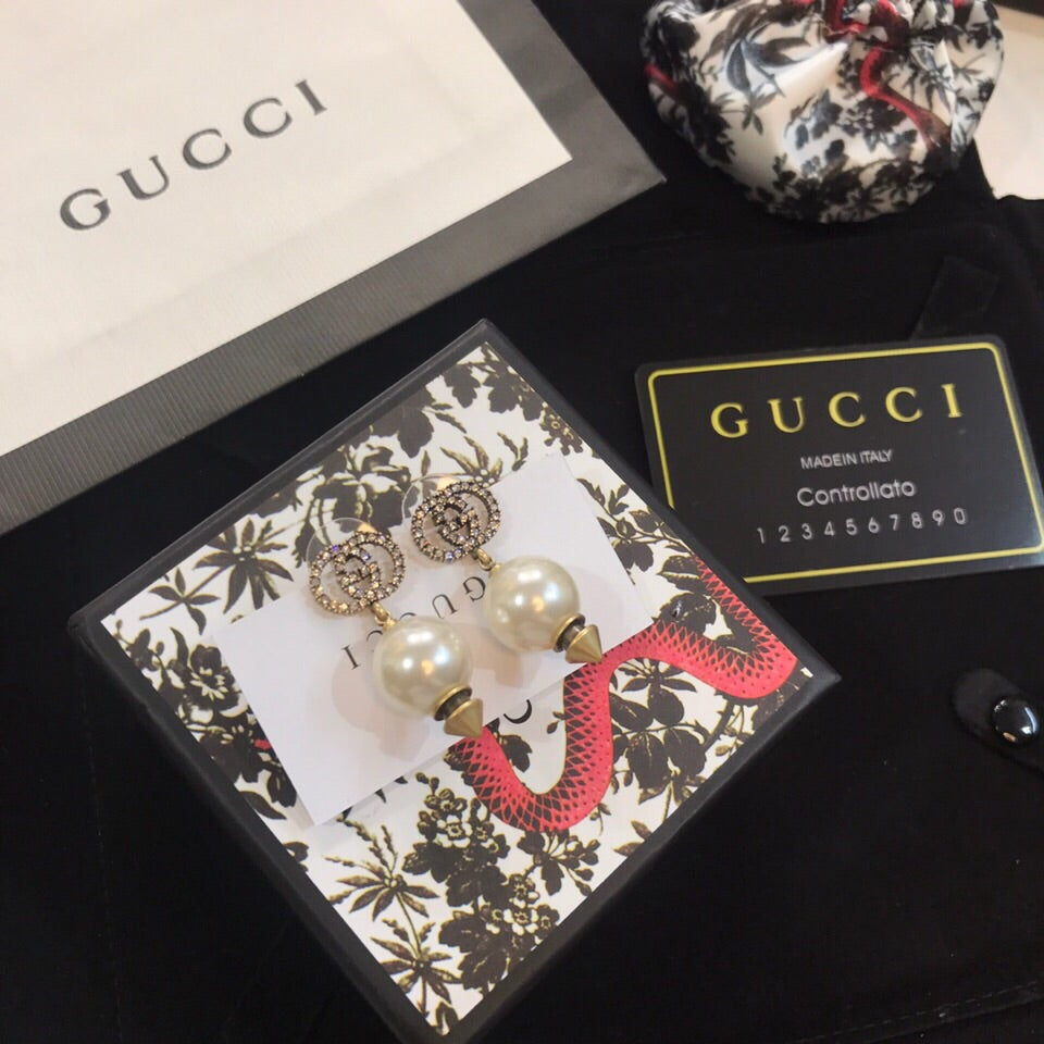GUCCI P65 Pearl Earrings