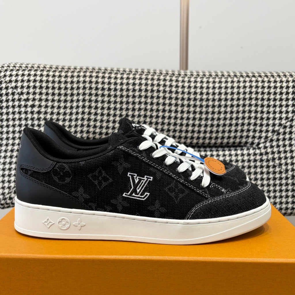 LV Monogram Low-Top Casual Sneakers