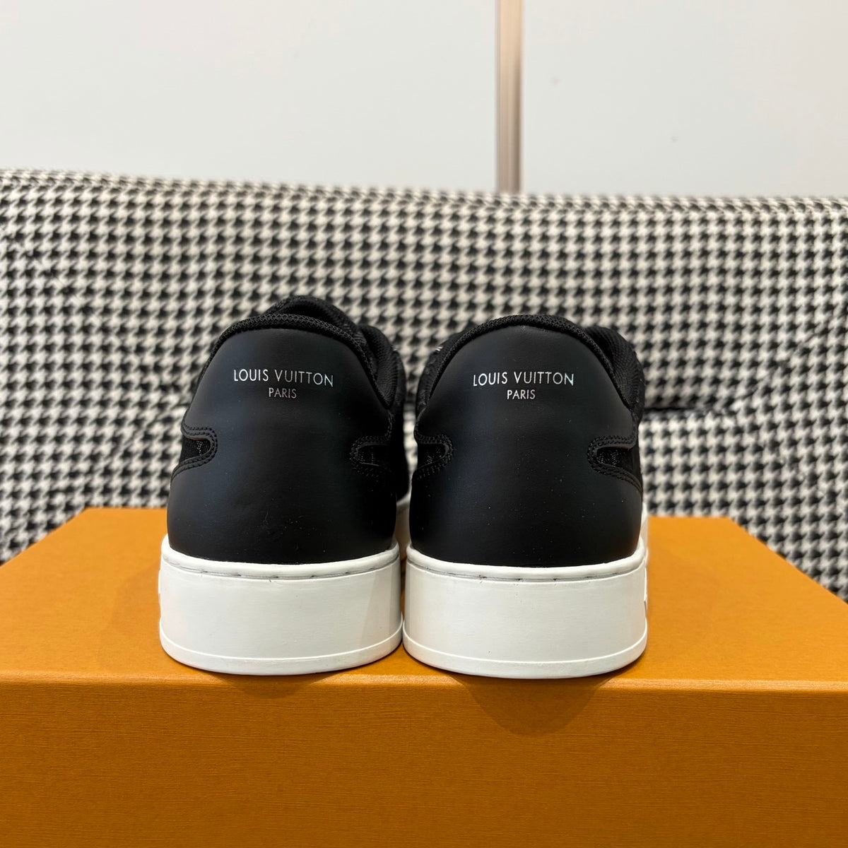 LV Monogram Low-Top Casual Sneakers