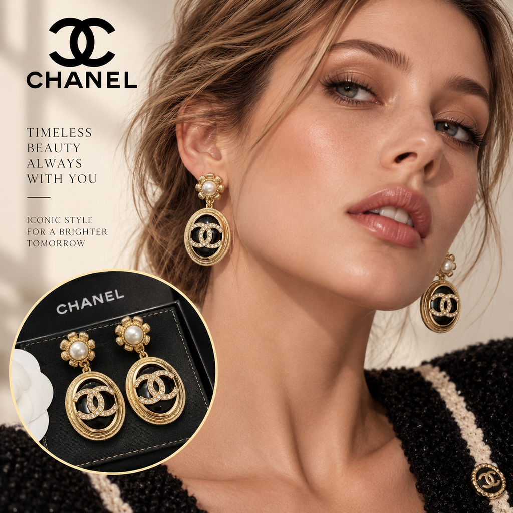 CHANEL Double C Vintage Pendant Necklace