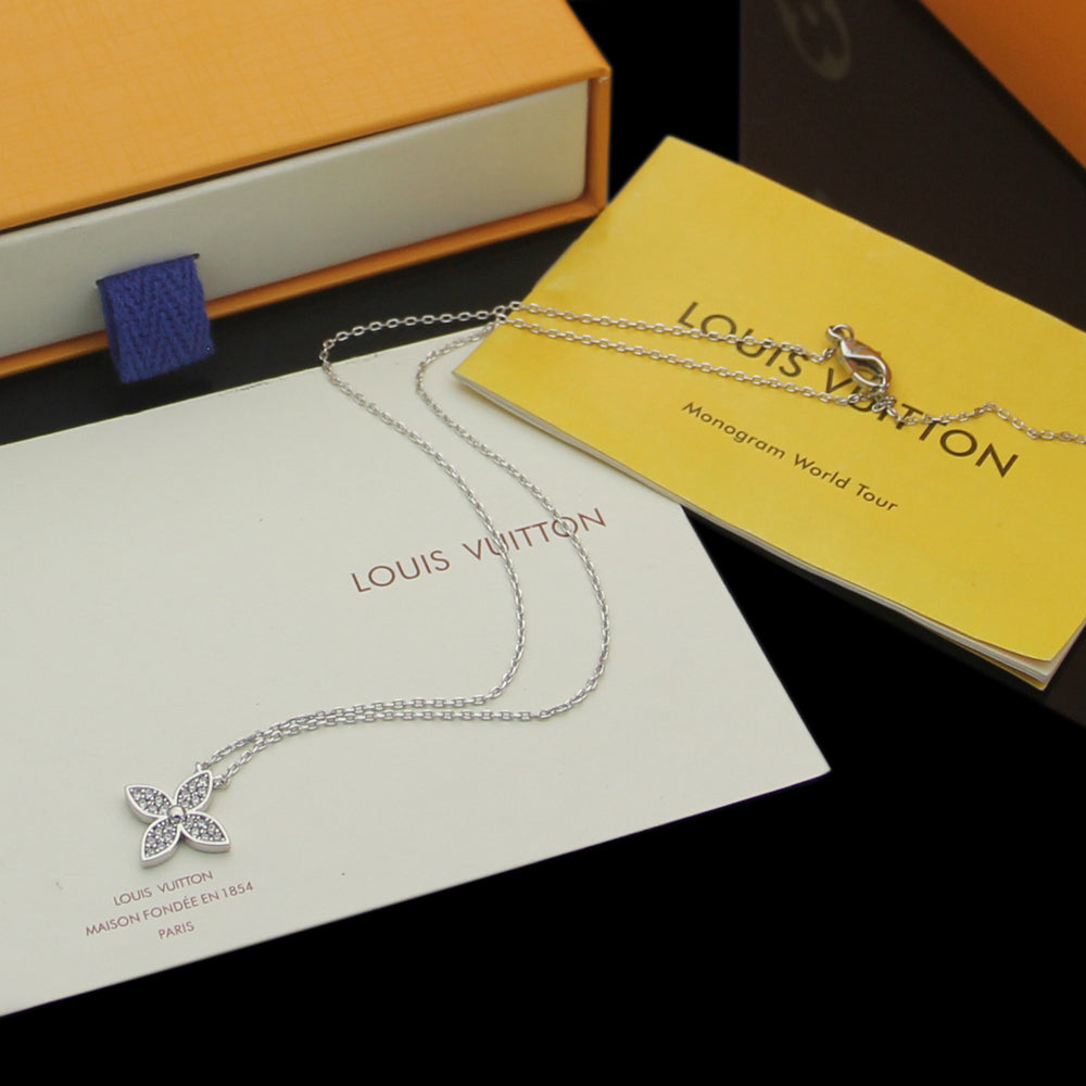 Crystal Four-Leaf Clover Bracelet