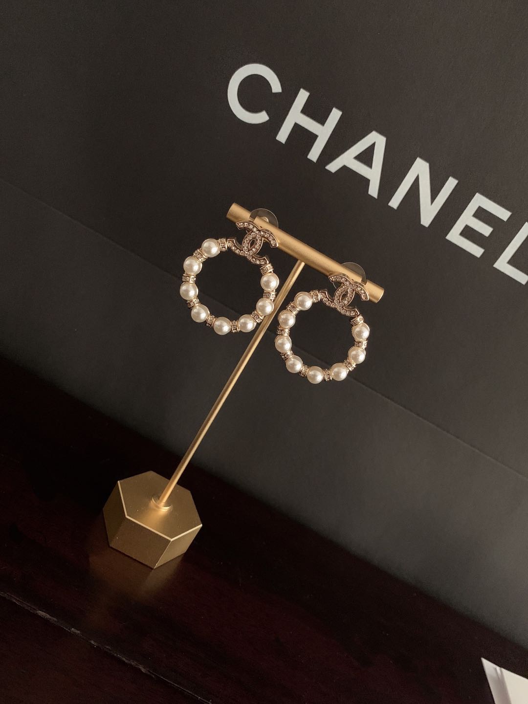 P65 Pearl Earrings