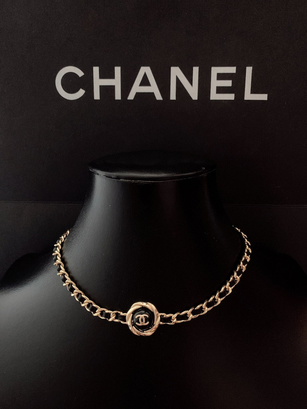P60 Necklace