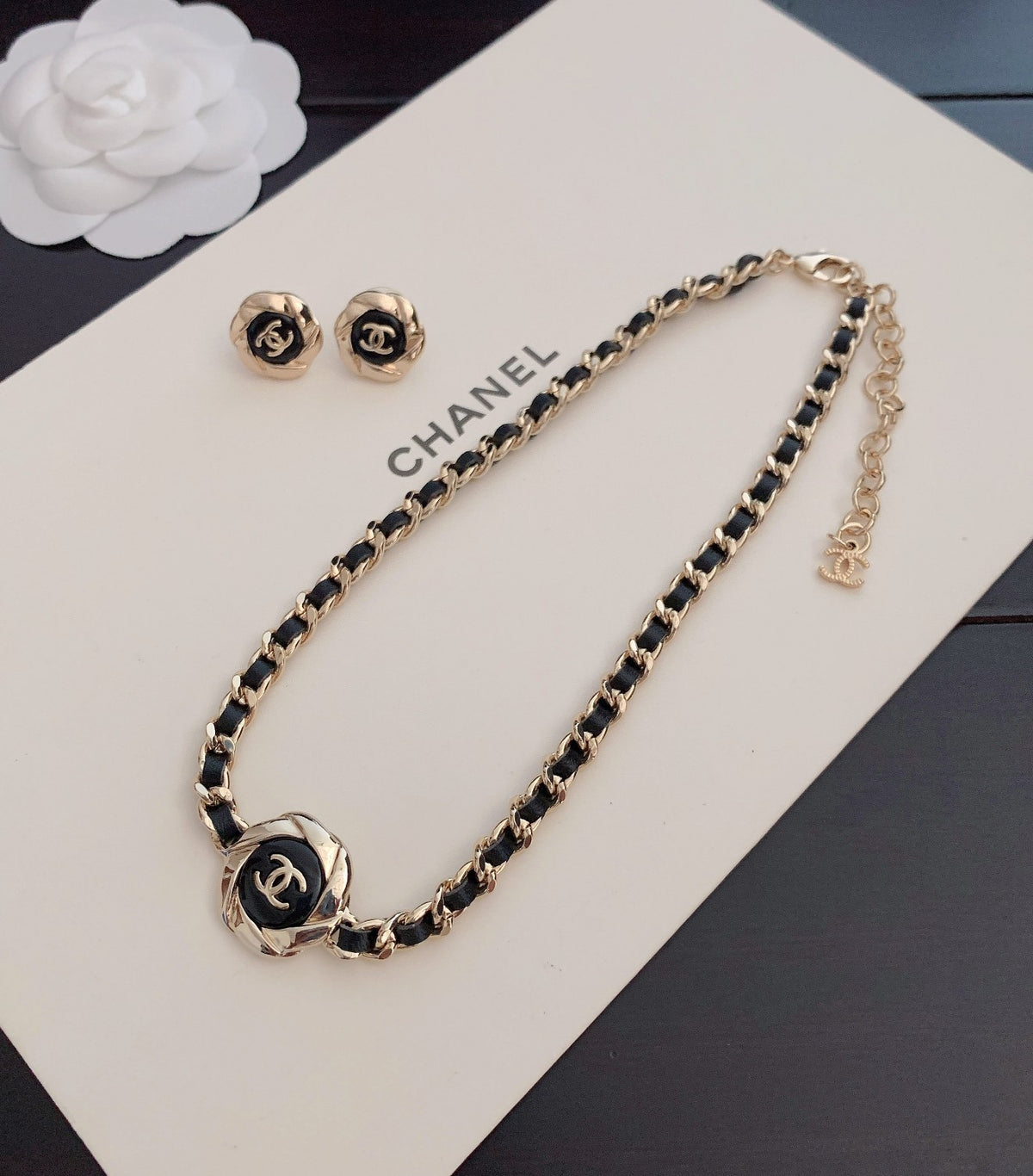 P60 Necklace
