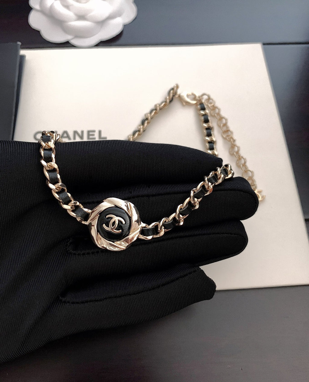 P60 Necklace