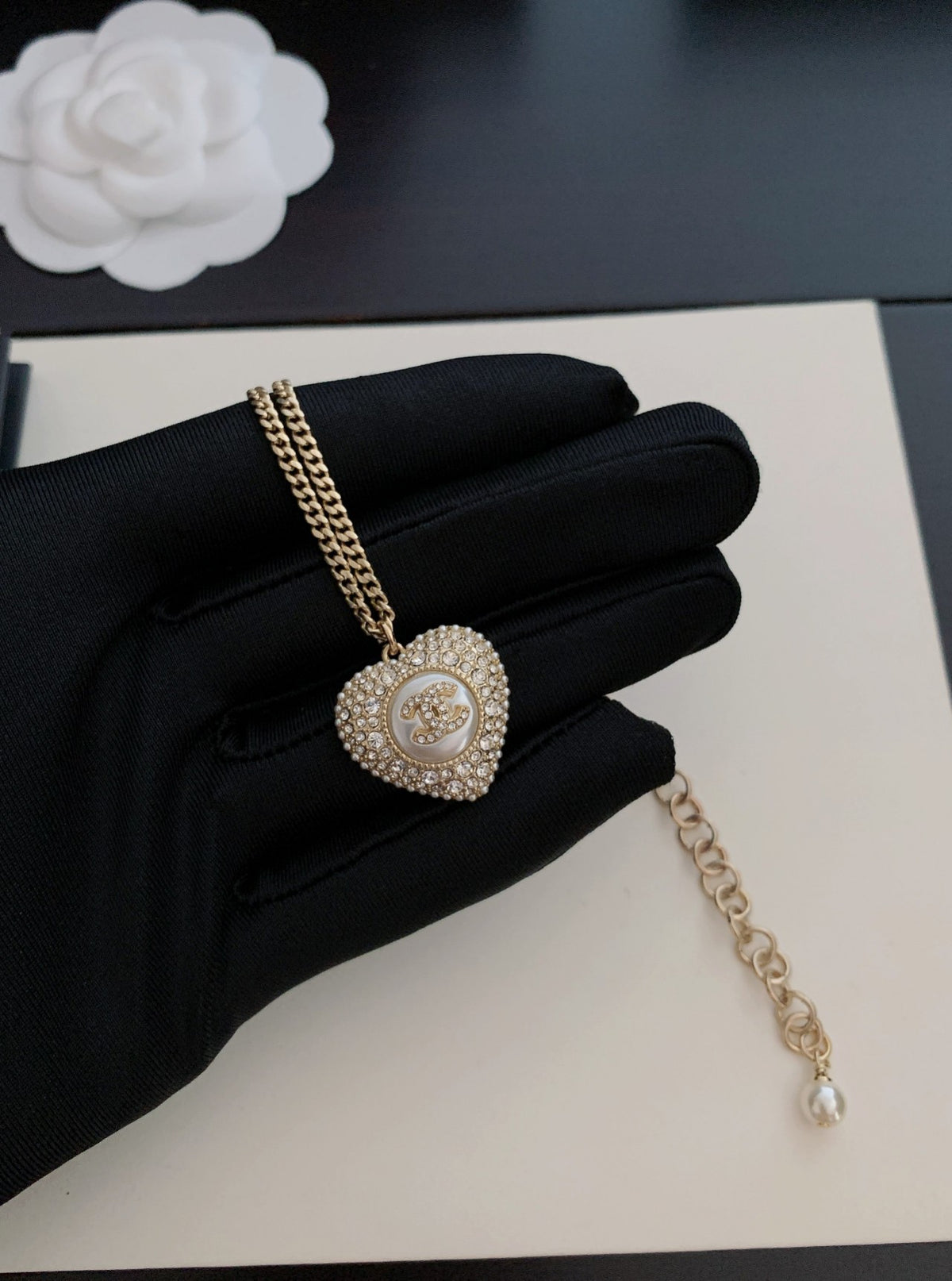 P60 Necklace