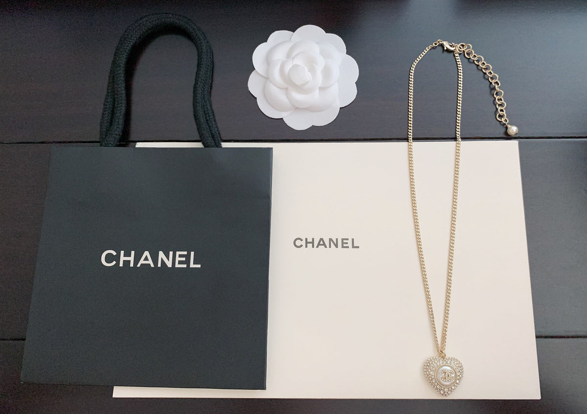 P60 Necklace