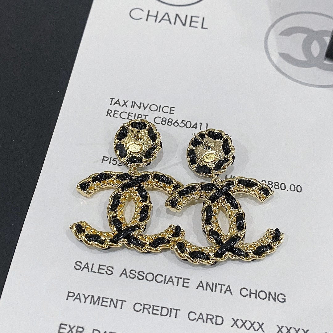 CHANEL Pearl Earrings