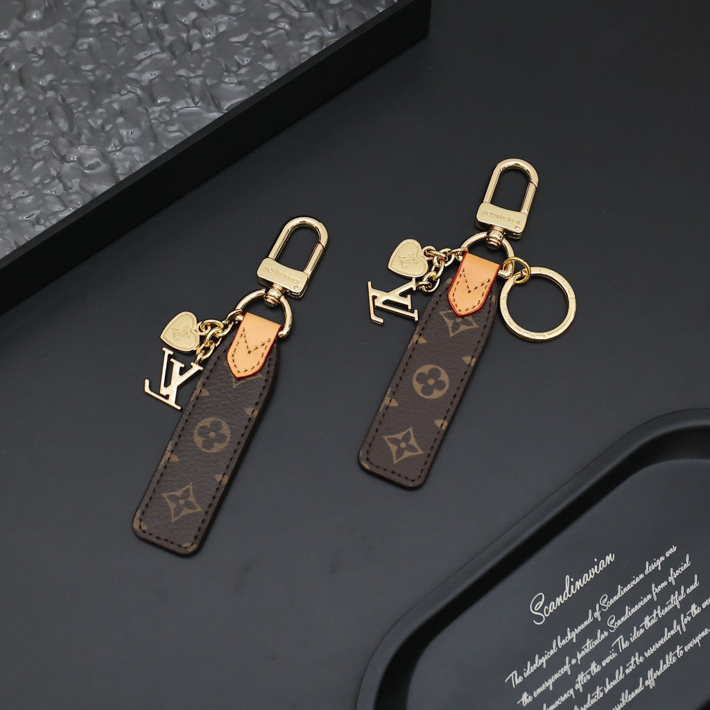 LOUIS VUITTON Keychain
