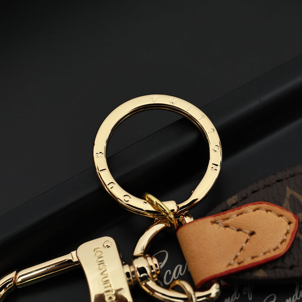 LOUIS VUITTON Keychain