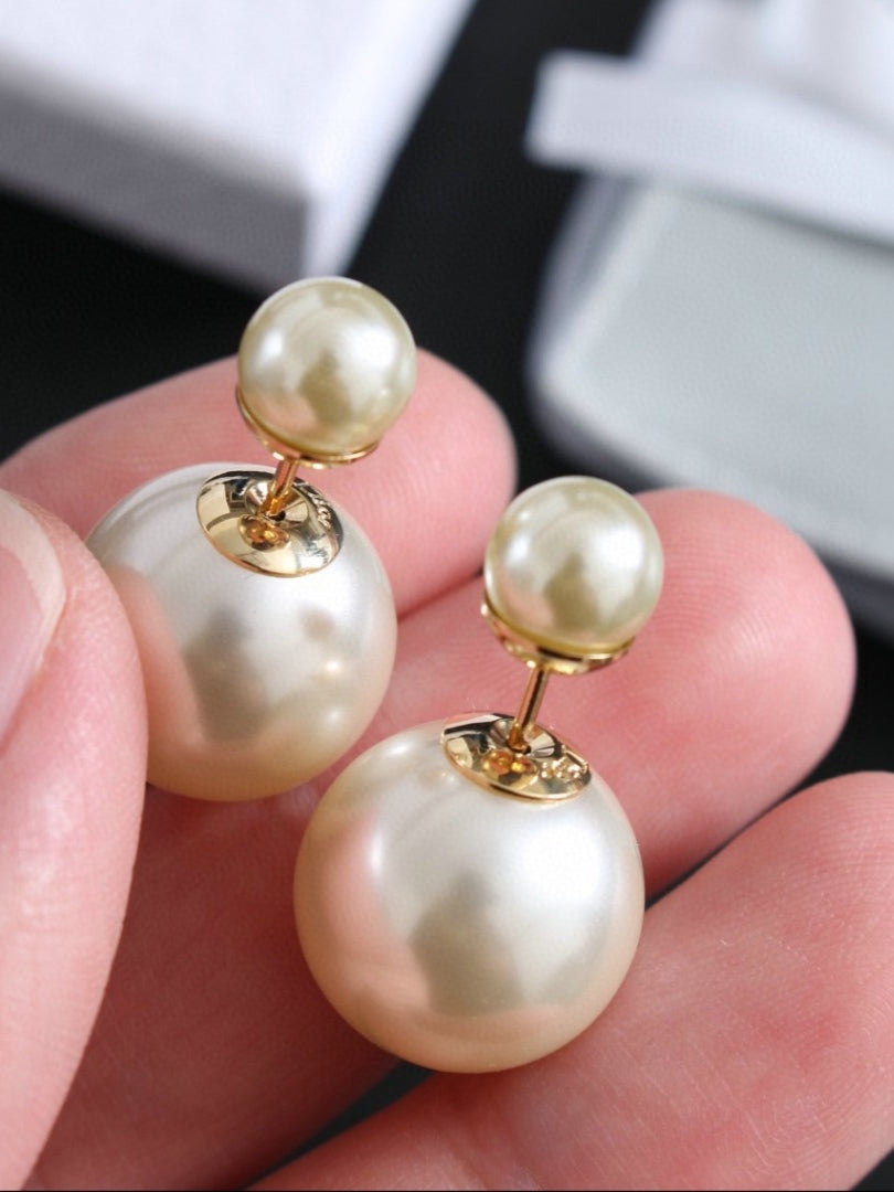 DIOR Pearl Earrings