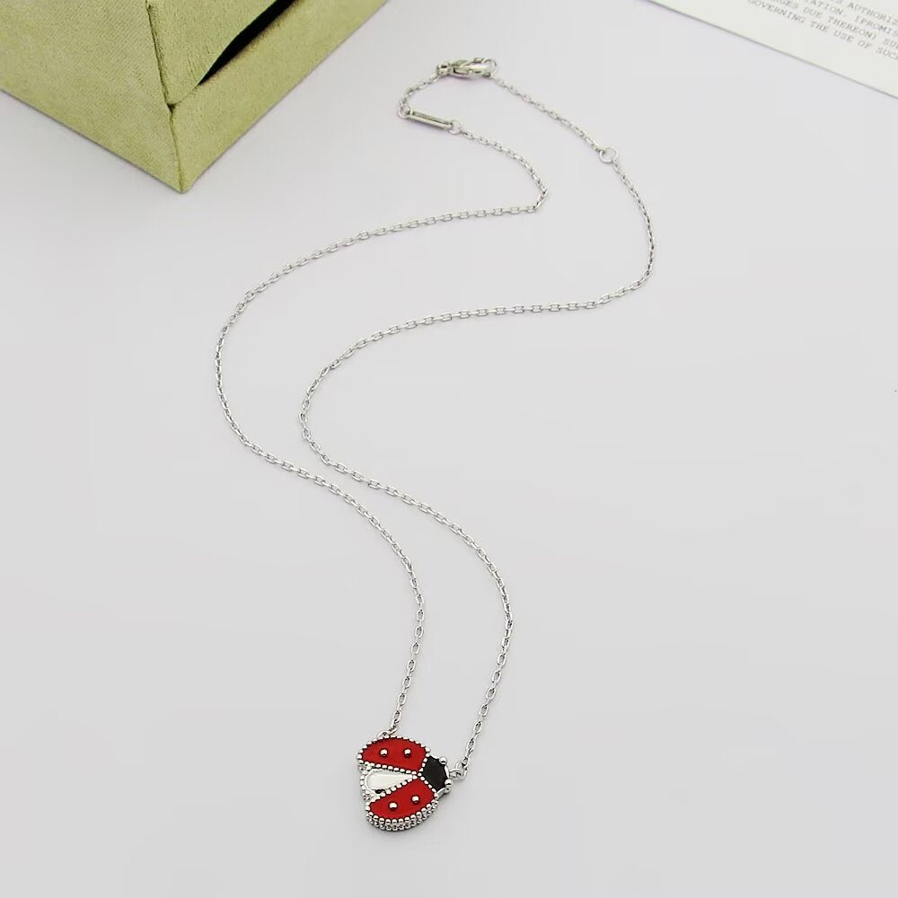 VAN CLEEF & ARPELS Necklace