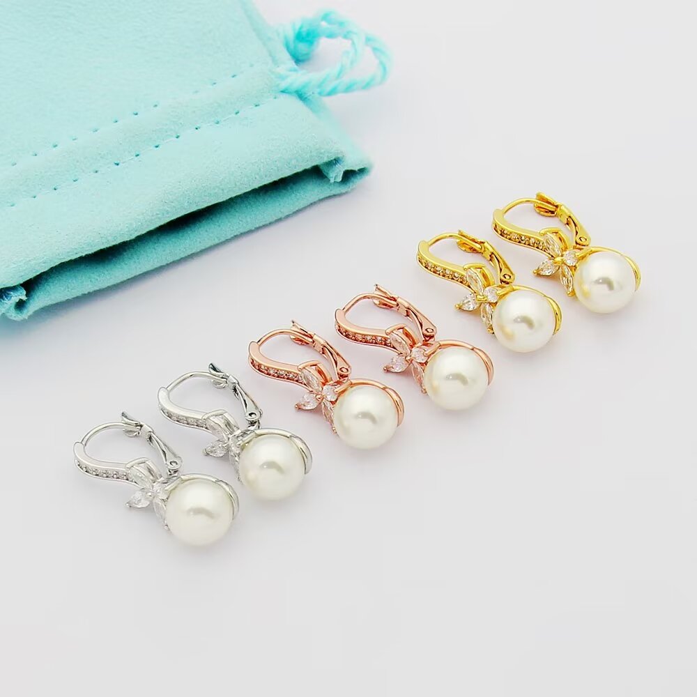 TIFFANY & CO. Pearl Earrings