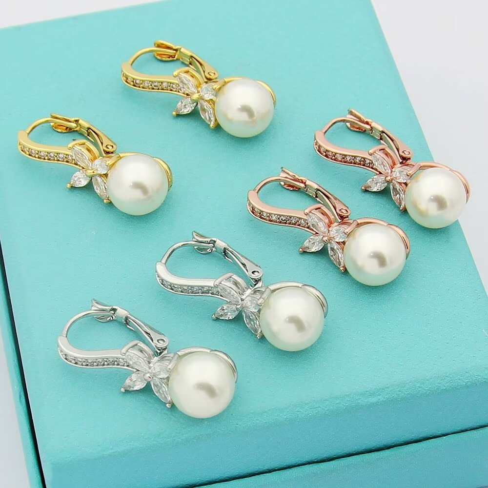 TIFFANY & CO. Pearl Earrings