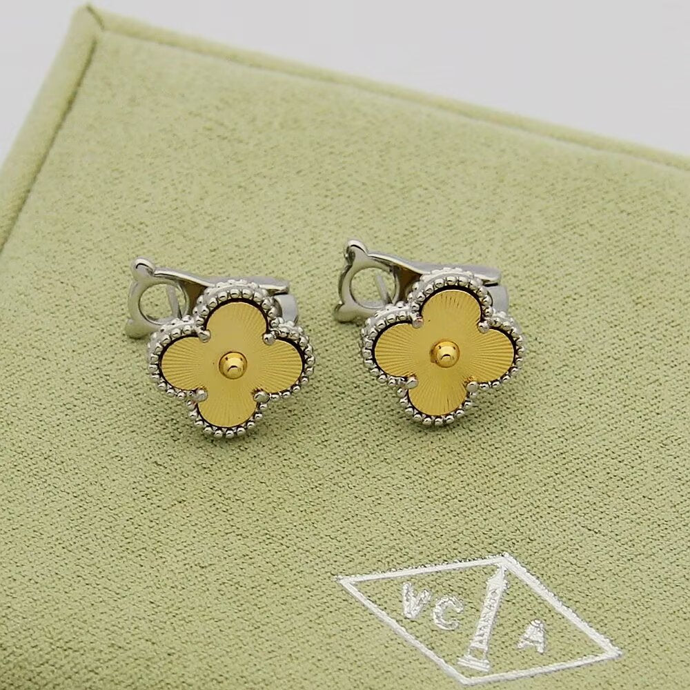 Four-Leaf Clover Bracelet