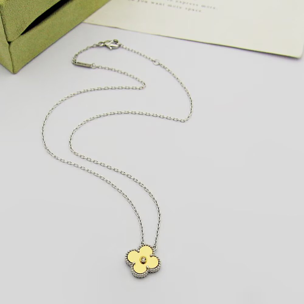 Four-Leaf Clover Bracelet