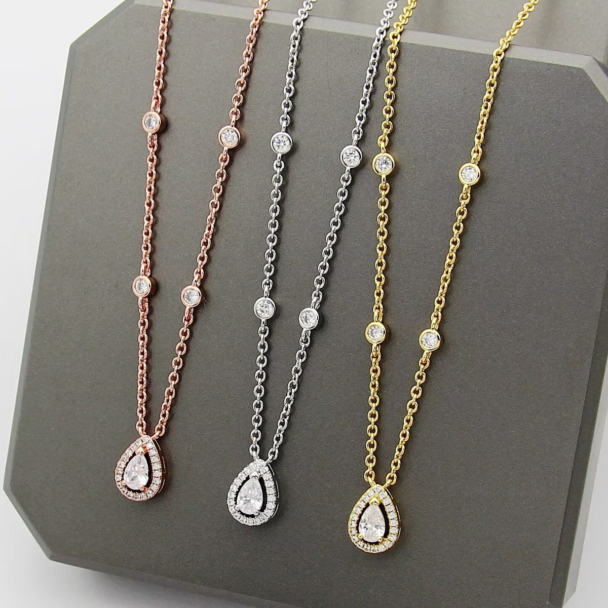 MESSIKA Crystal Necklace