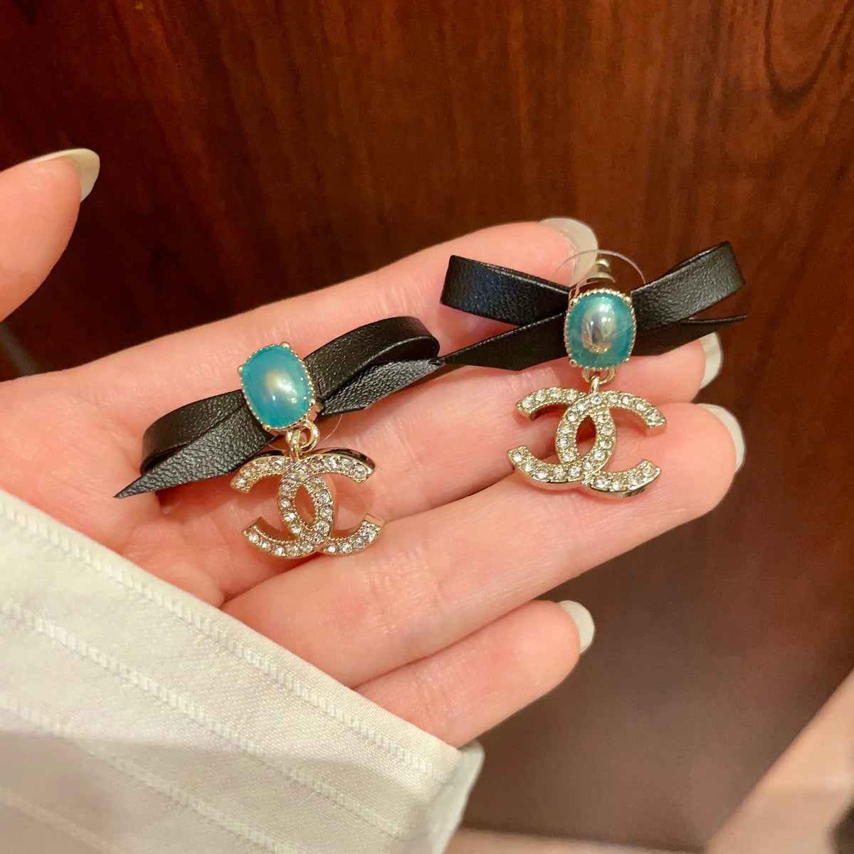 CHANEL P90 Double-C Bow Earrings