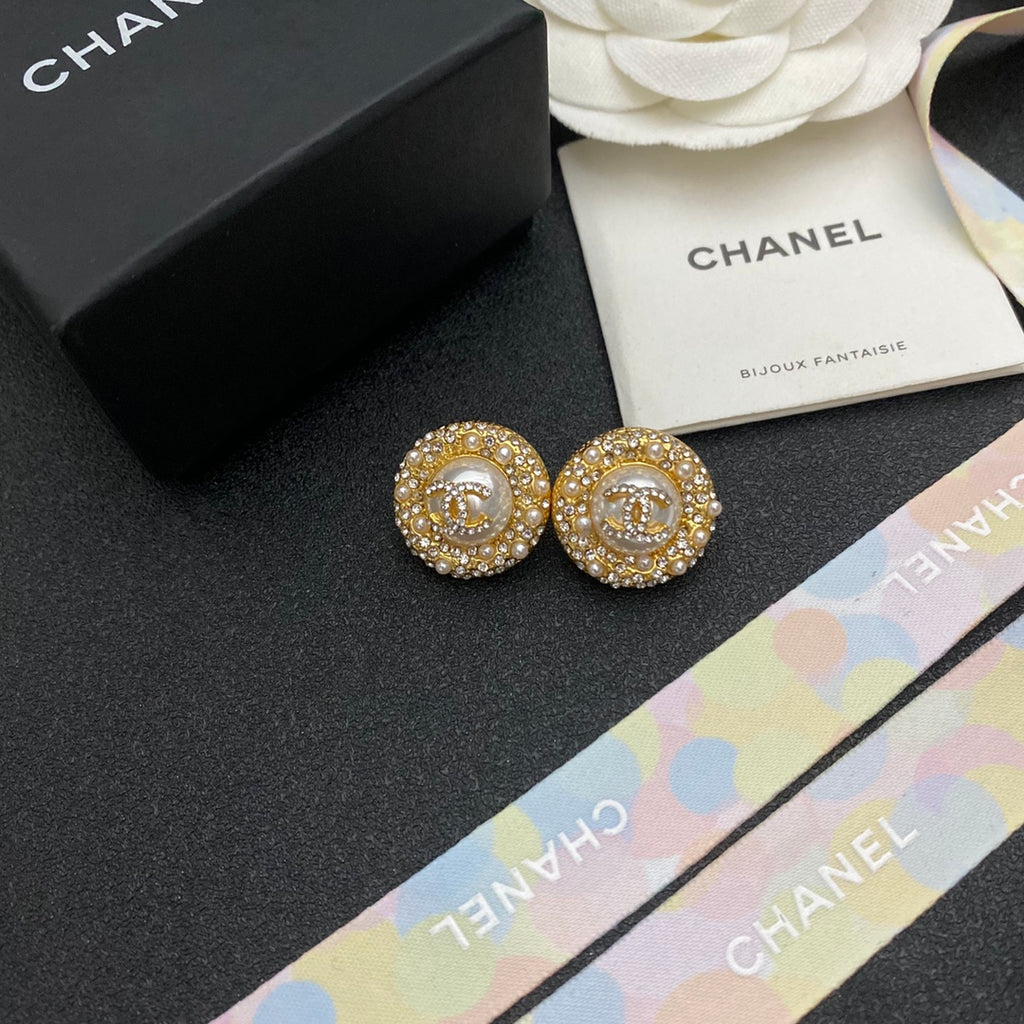 CHANEL Pearl Earrings