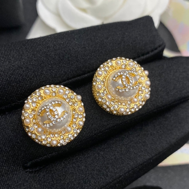 CHANEL Pearl Earrings
