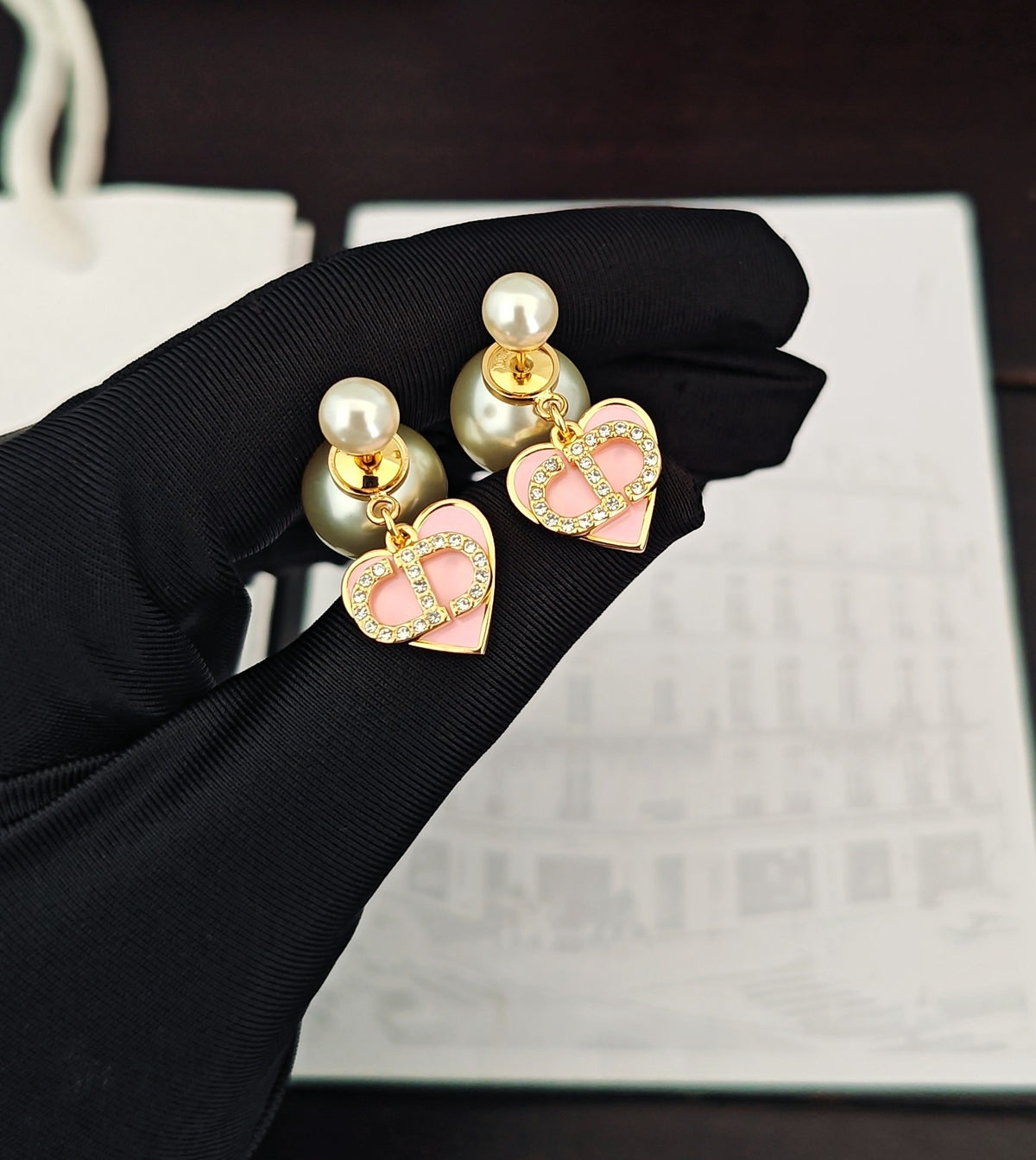 P70 Pearl Earrings