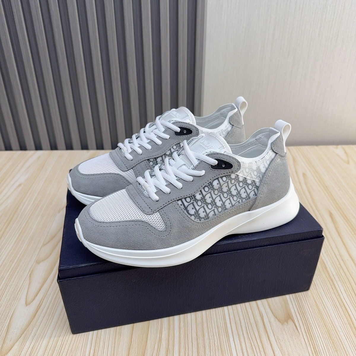 Dior DIOR Sneakers #424