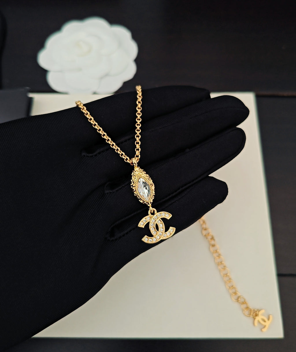 P60 Crystal Necklace