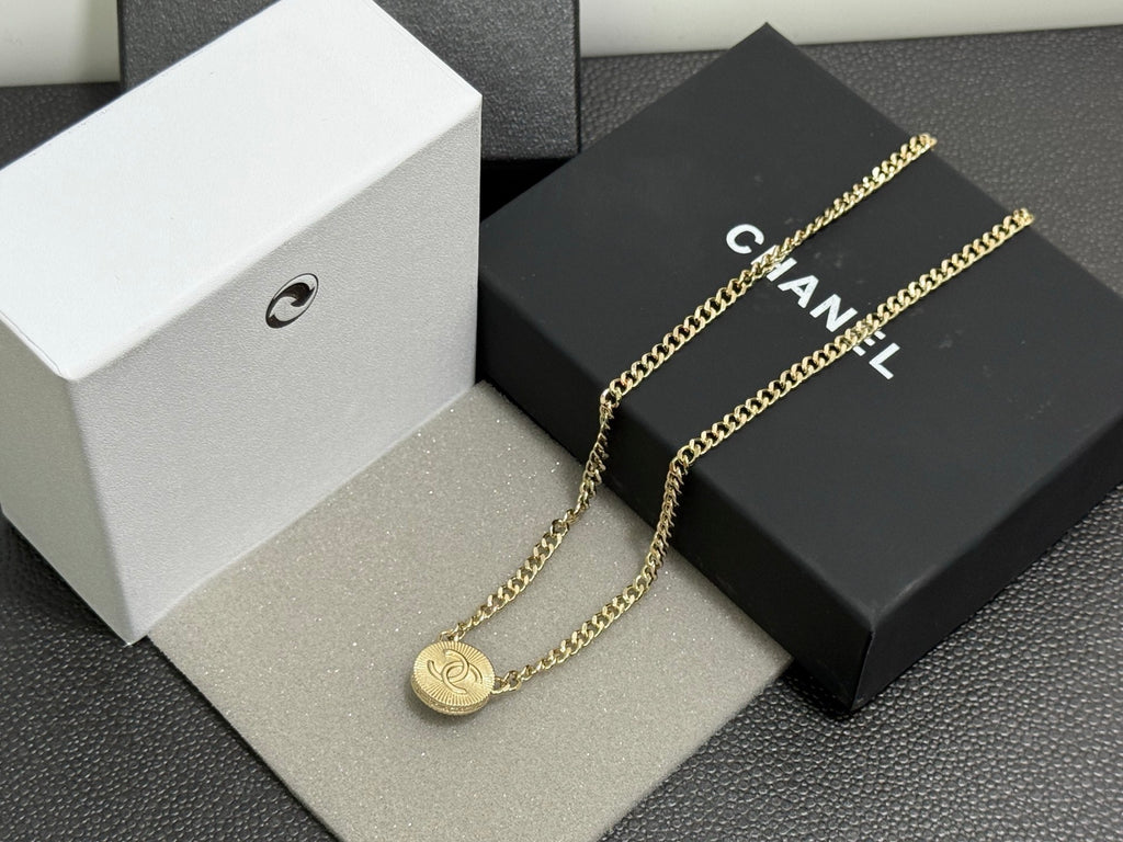 CHANEL P60 Vintage Necklace
