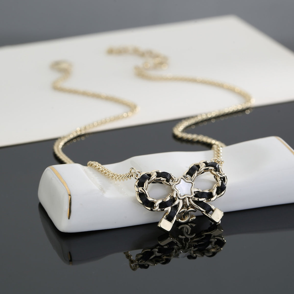 CHANEL Bow Necklace