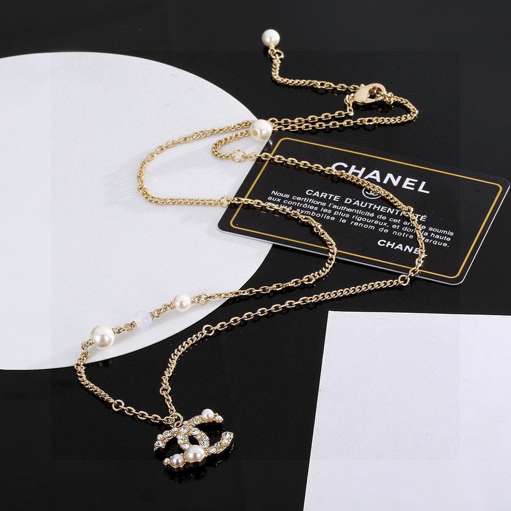 SWAROVSKI P60 Pearl Crystal Double-C Choker Necklace
