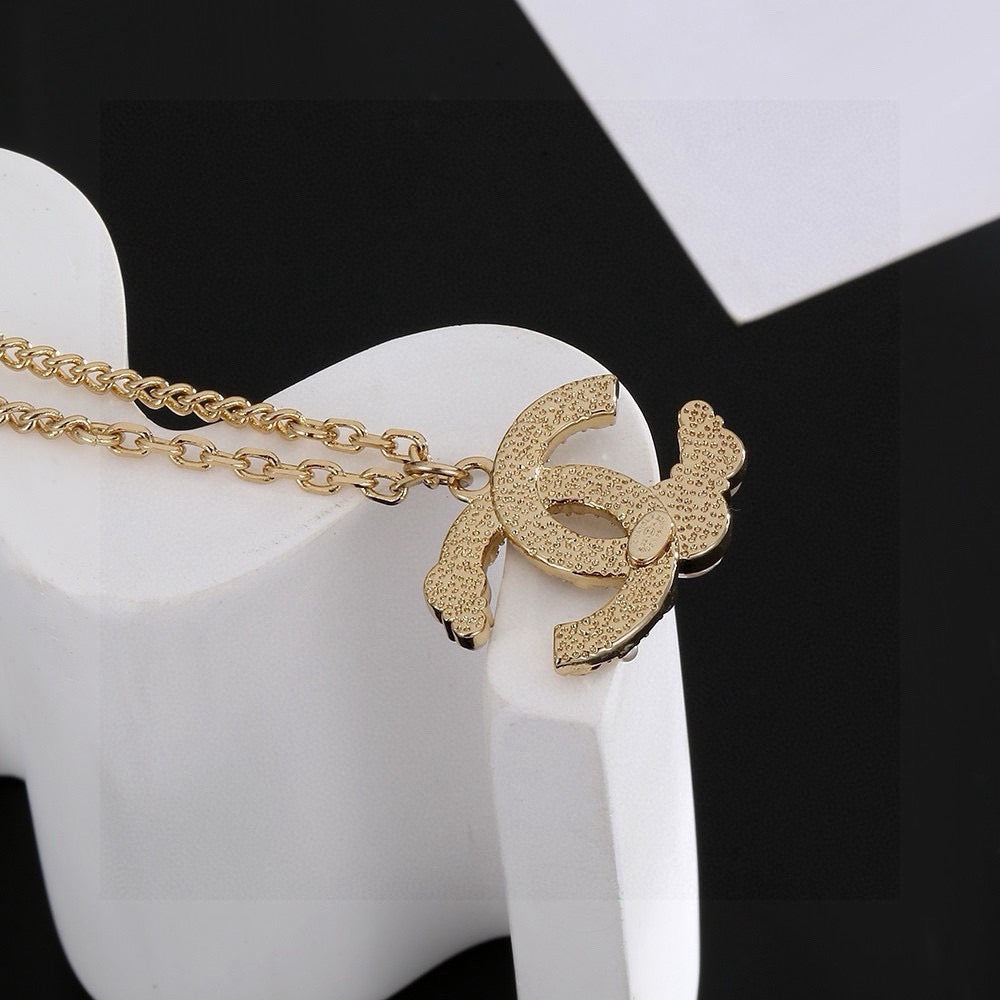 SWAROVSKI P60 Pearl Crystal Double-C Choker Necklace
