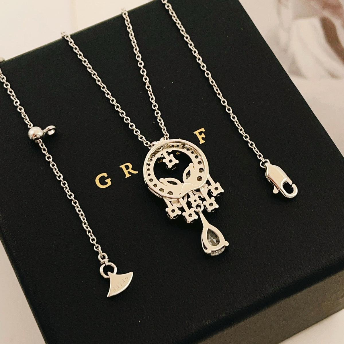 P68GX026 Necklace