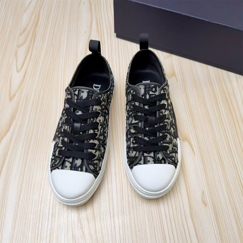 Dior DIOR Sneakers #425