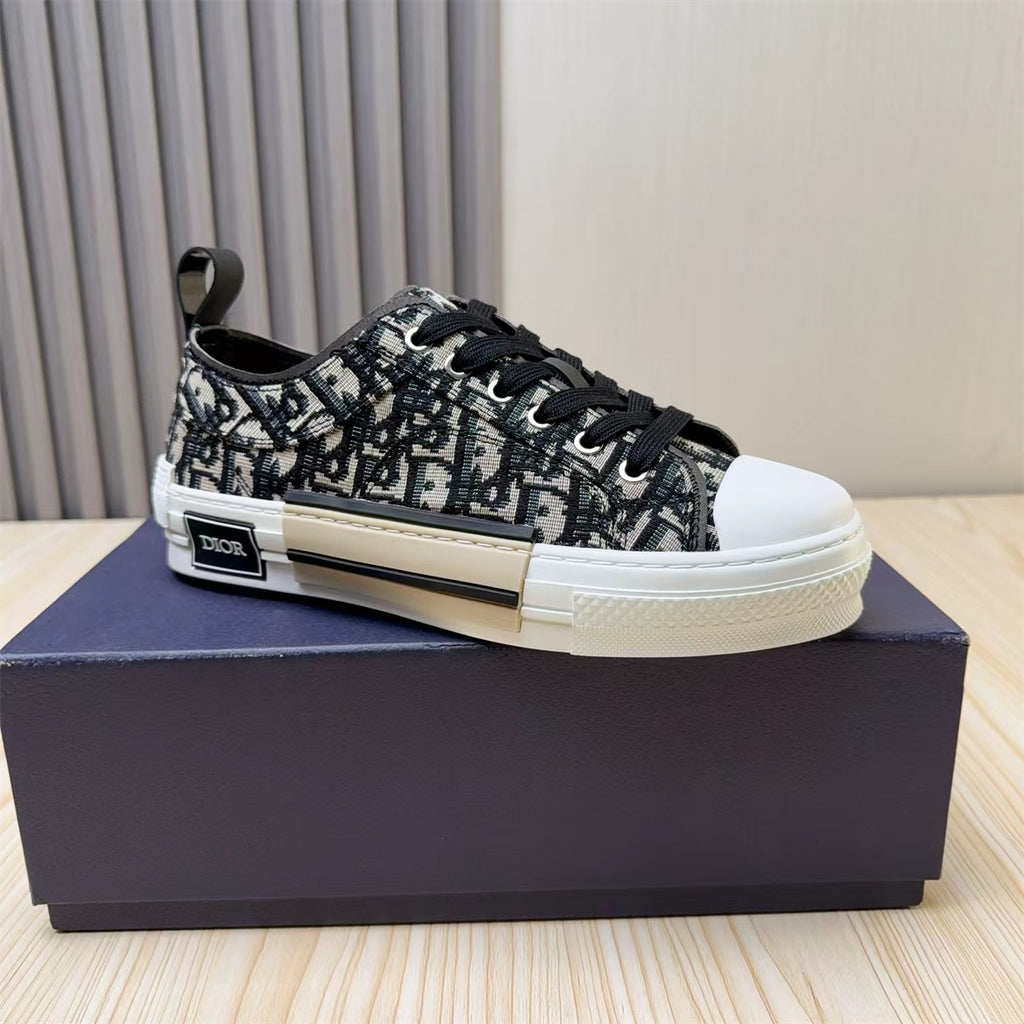 Dior DIOR Sneakers #425