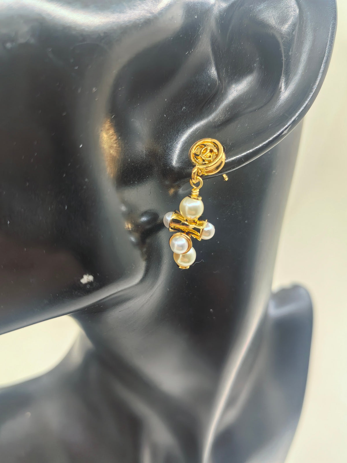 P55 Pearl Earrings