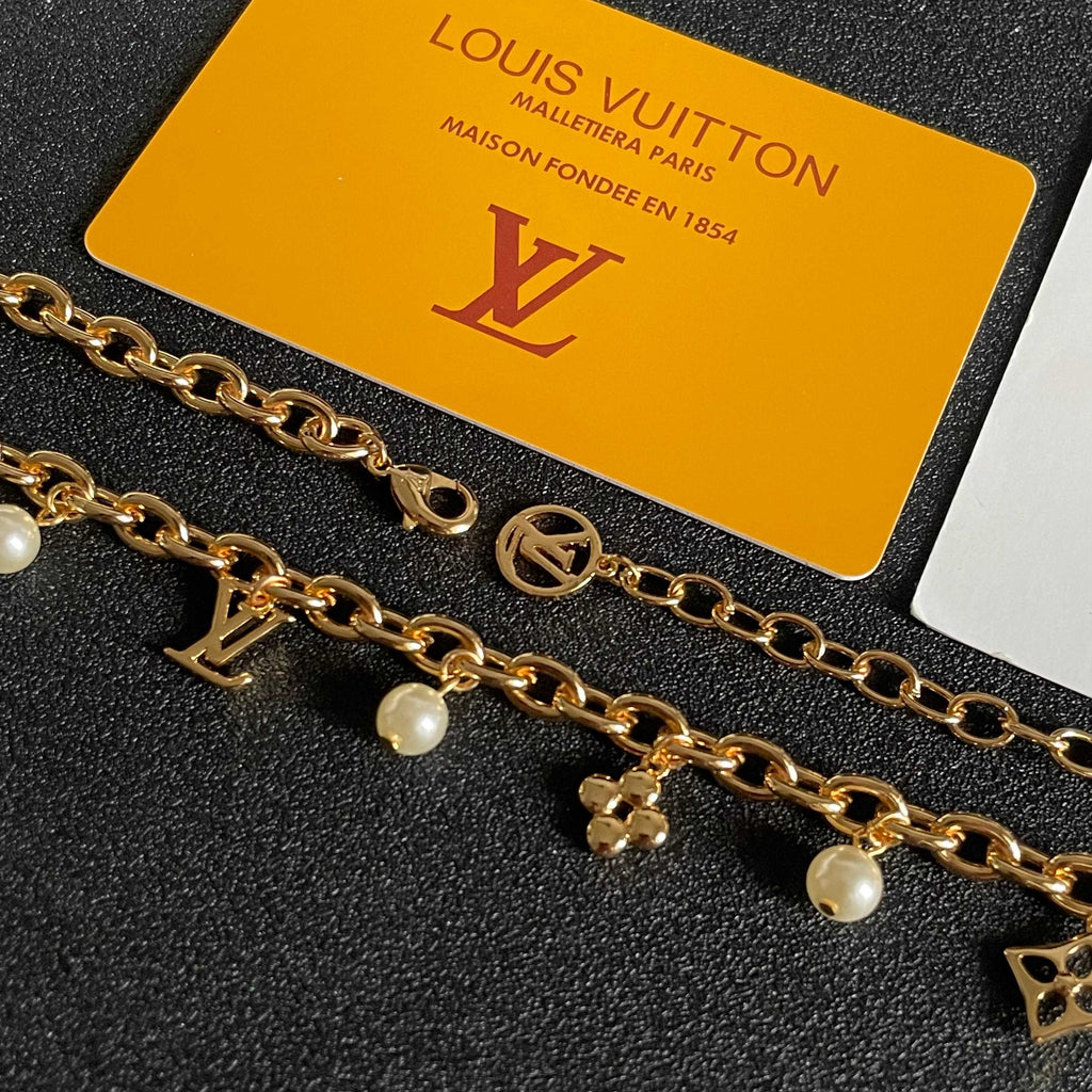 LOUIS VUITTON P100 Pendant Necklace