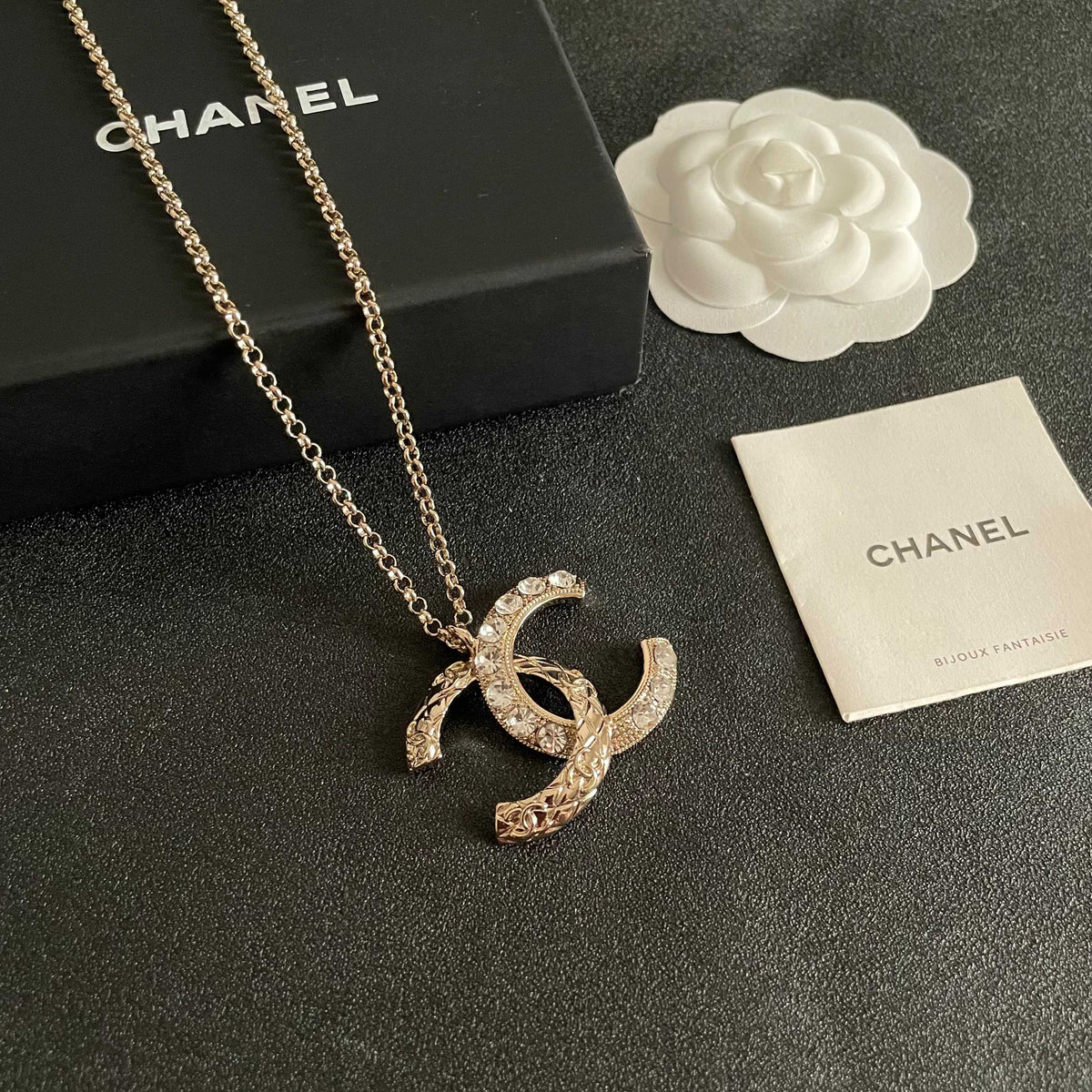CHANEL P80 Vintage Necklace