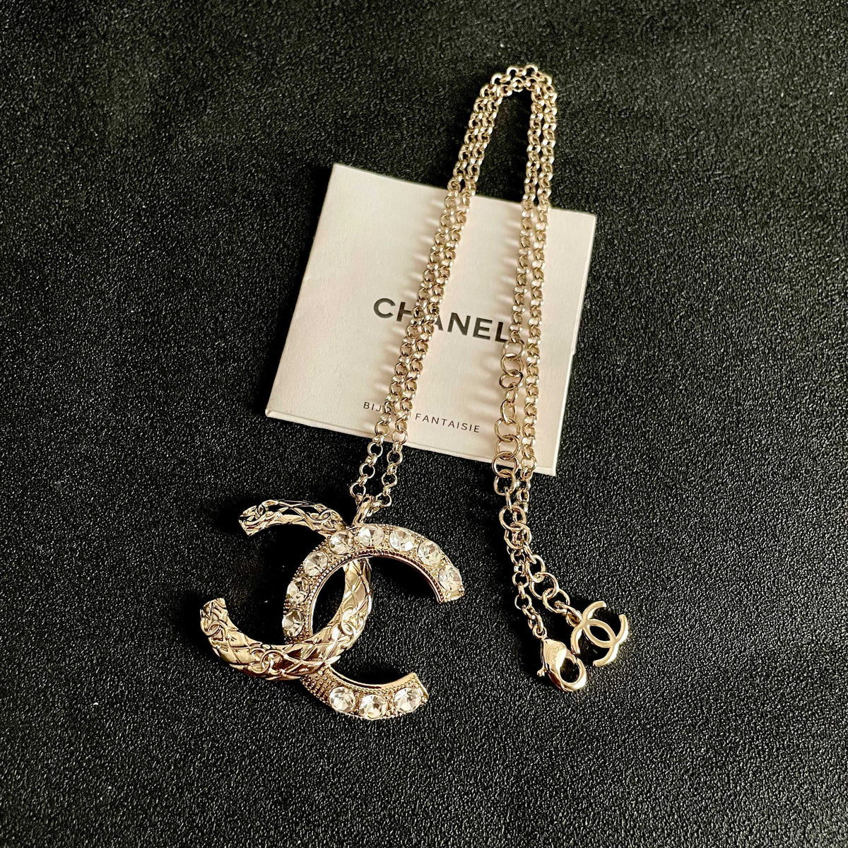 CHANEL P80 Vintage Necklace