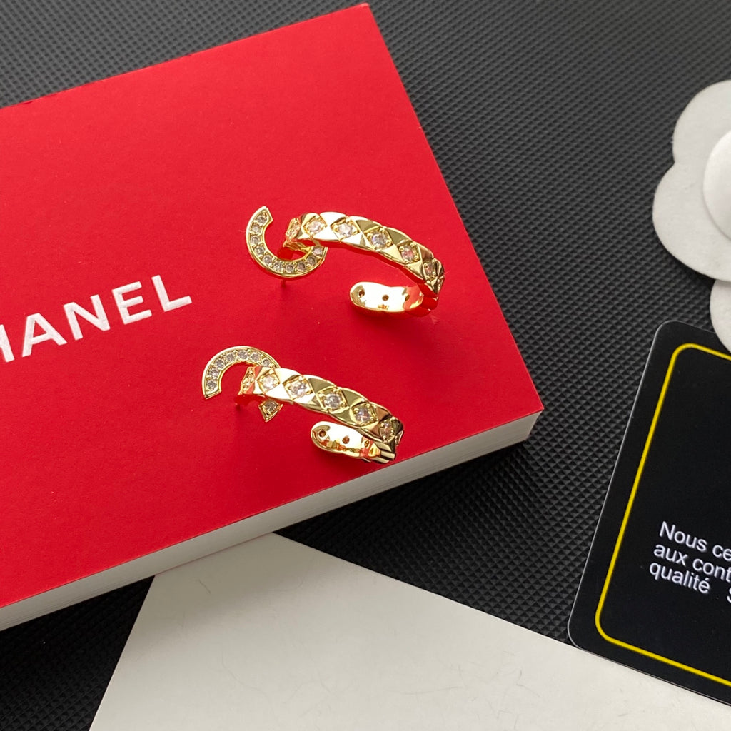 CHANEL Double-C Earrings