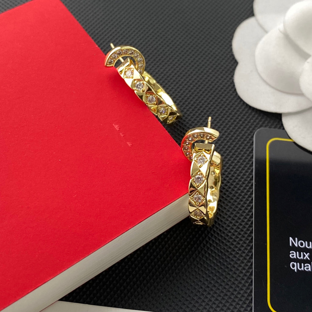CHANEL Double-C Earrings