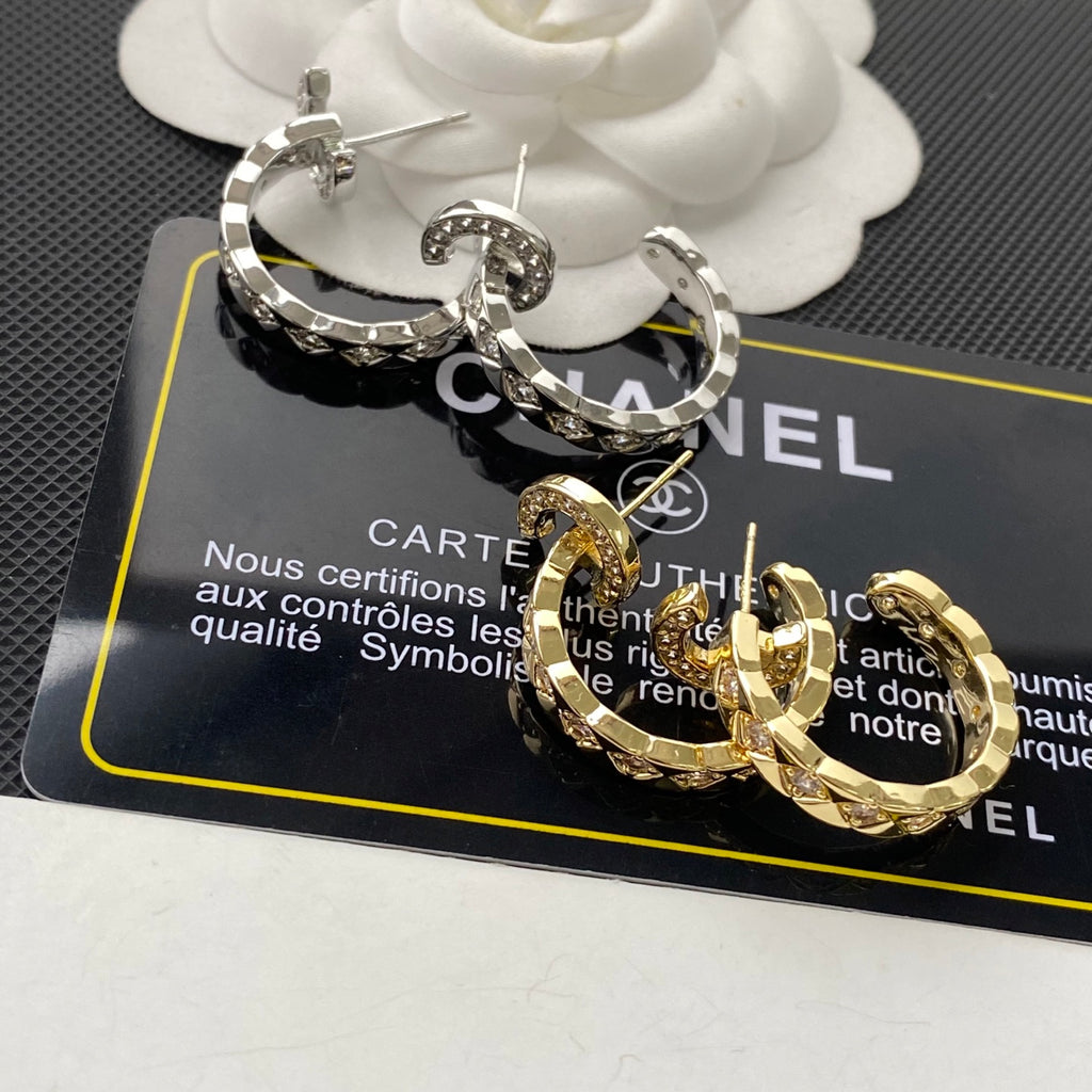 CHANEL Double-C Earrings