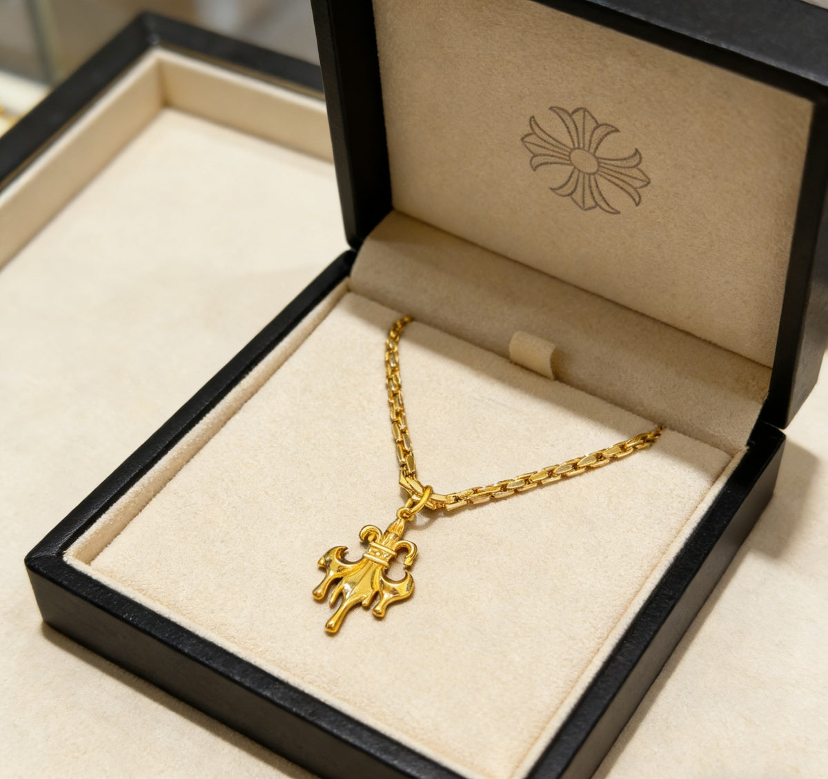 Pendant Necklace