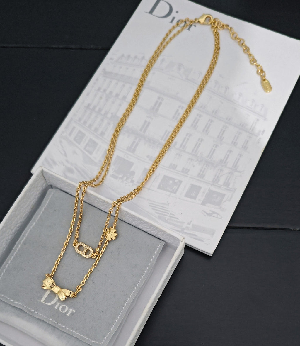 Bow Necklace