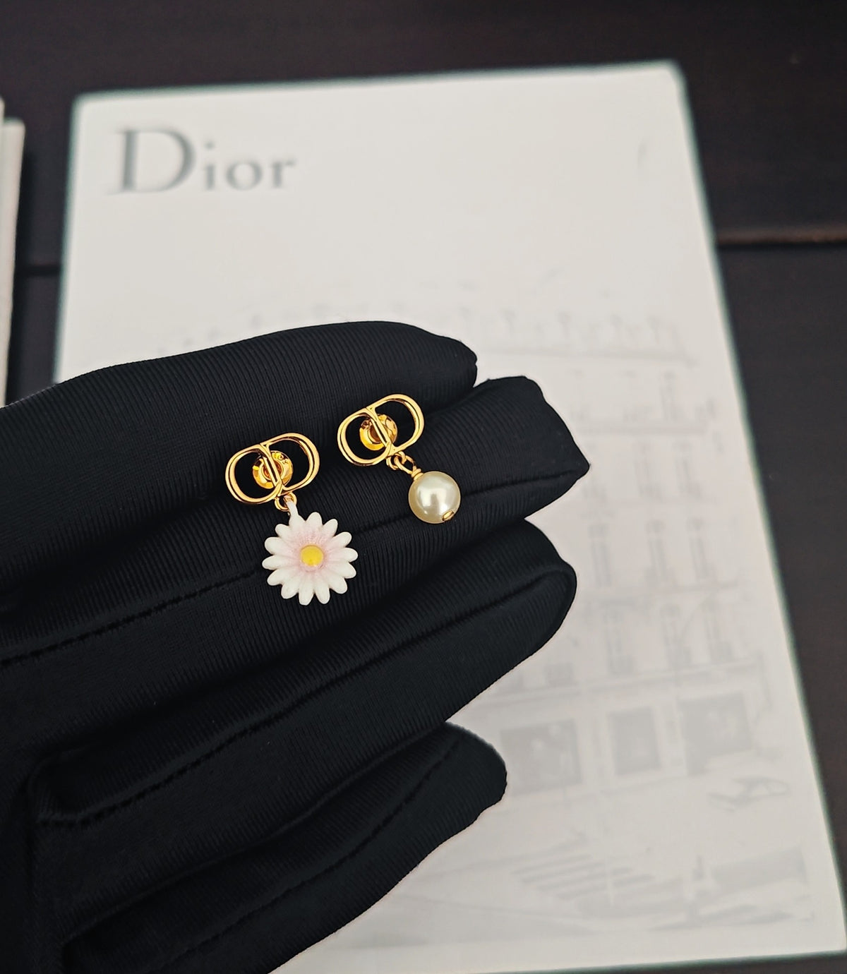 P55 Pearl Earrings