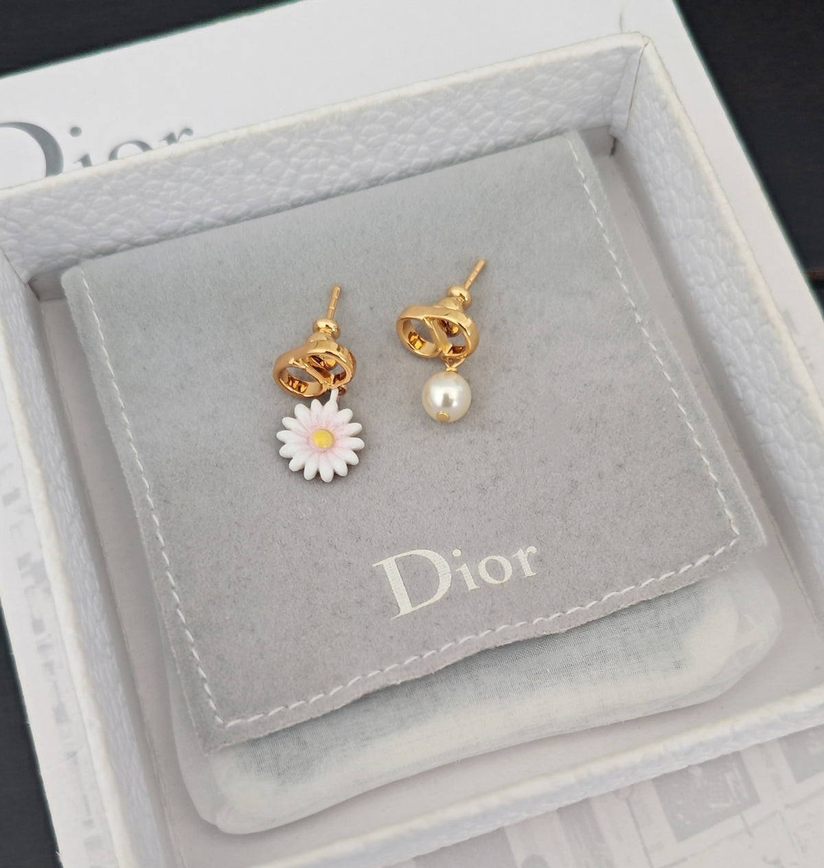 P55 Pearl Earrings