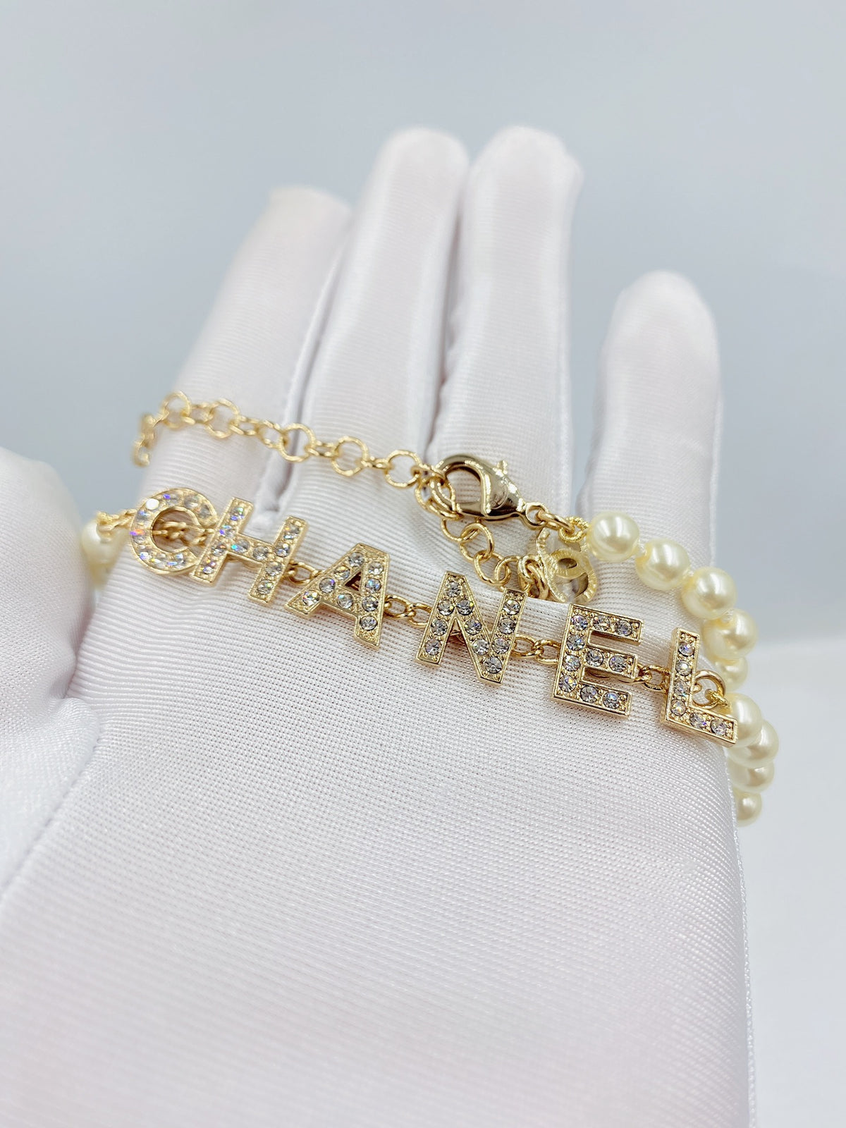 CHANEL Pearl Necklace