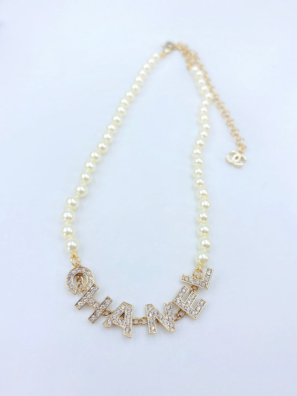 CHANEL Pearl Necklace